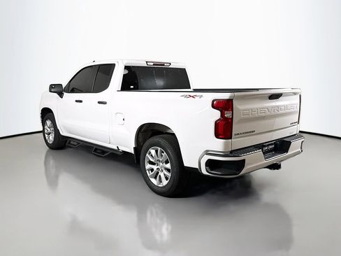 Used 2022 Chevrolet Silverado 1500 Custom image 5