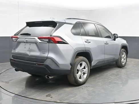 Used 2020 Toyota RAV4 XLE w/ Convenience Package AWD/4WD image 10