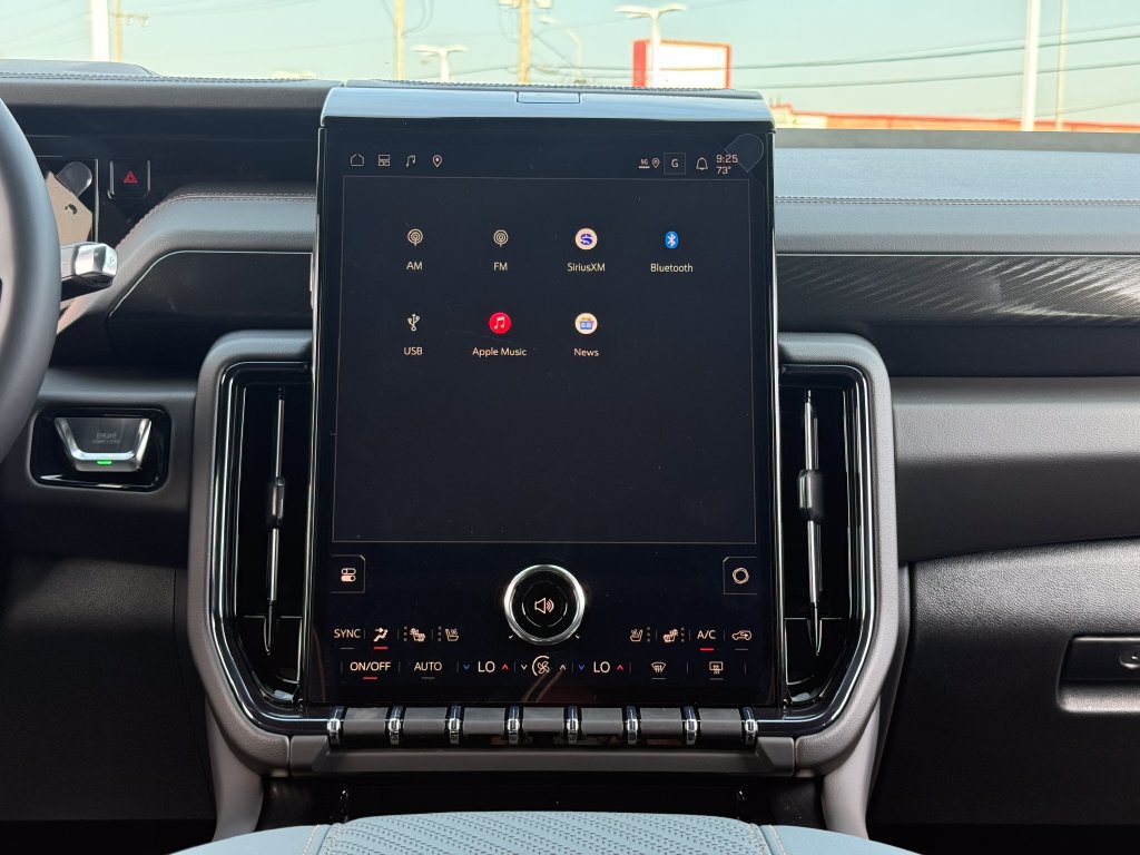 New 2026 GMC Yukon XL AT4 w/ AT4 Premium Plus Package AWD/4WD image 37