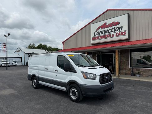 Used 2017 Ford Transit 150 130 Low Roof RWD image 2