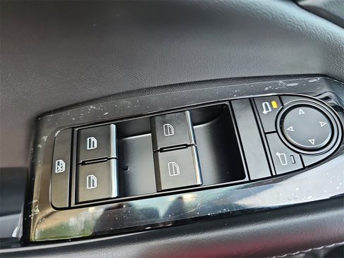 New 2025 MAZDA CX-30 AWD 2.5 S w/ Select Sport Pkg image 28