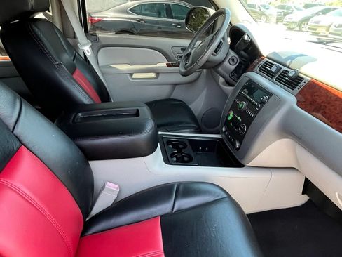 Used 2014 GMC Yukon XL SLT RWD image 13