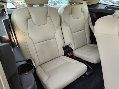 Used 2022 Volvo XC90 T6 Inscription w/ Advanced Package image 17