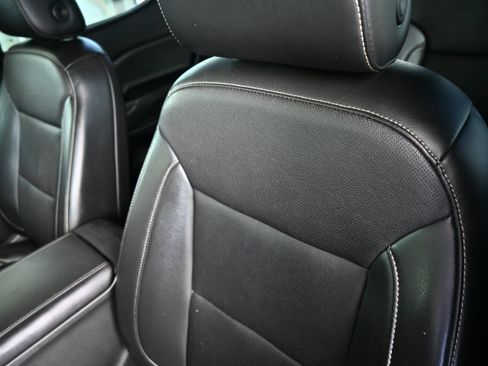 Used 2021 GMC Acadia SLT w/ Premium Package AWD/4WD image 26