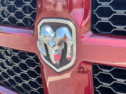 Used 2016 RAM 1500 Express AWD/4WD image 9
