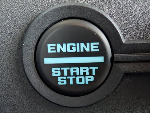 Used 2025 Ford Bronco Big Bend image 25