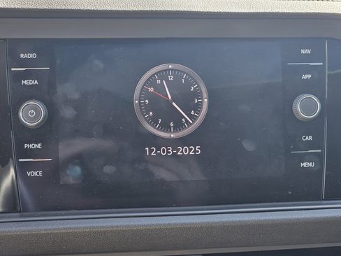 Used 2021 Volkswagen Jetta SEL Premium image 16