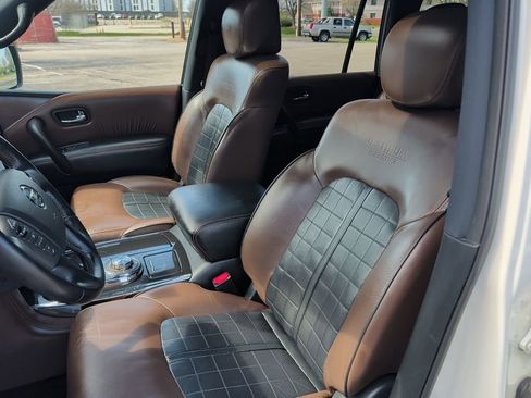 Used 2020 Nissan Armada Platinum w/ Platinum Reserve Package image 11