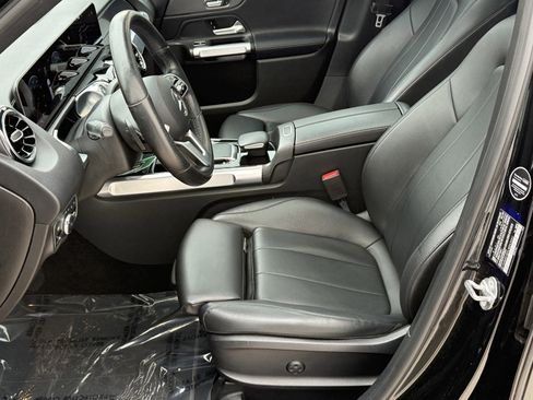 Used 2020 Mercedes-Benz GLB 250 4MATIC image 17