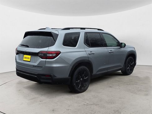 New 2026 Honda Pilot Black Edition image 5