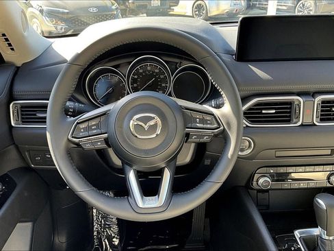 Used 2025 MAZDA CX-5 AWD 2.5 S w/ Preferred Package image 4