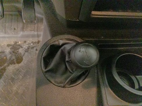 Used 2010 Ford F150 XL image 21