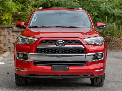 Used 2016 Toyota 4Runner Limited AWD/4WD image 2