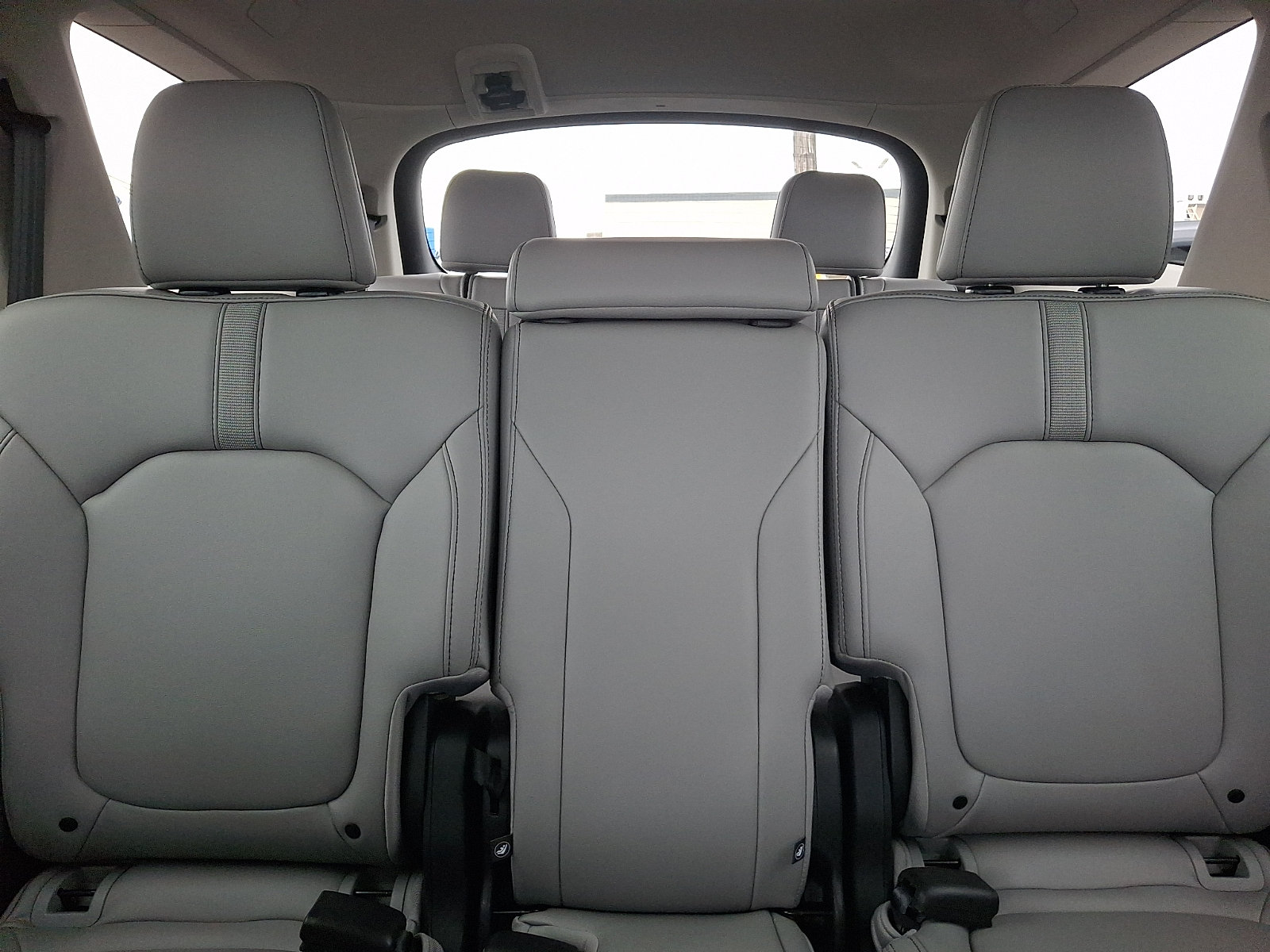 Used 2025 Honda Pilot EX-L image 15