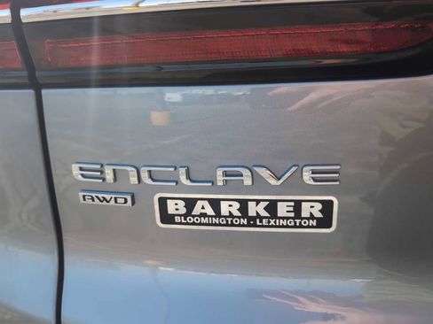 Used 2025 Buick Enclave Preferred image 32