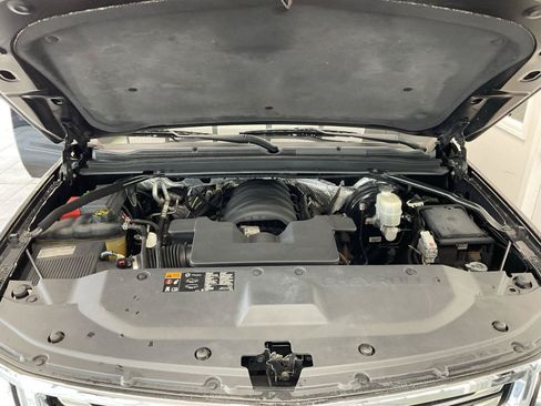 Used 2015 Chevrolet Suburban LTZ AWD/4WD image 28