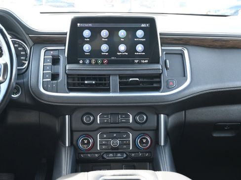 Used 2021 Chevrolet Tahoe Premier w/ Premium Package image 32