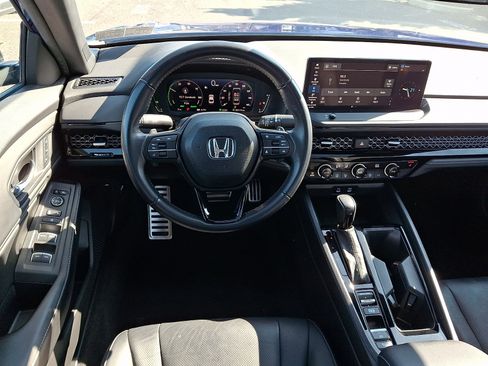Used 2023 Honda Accord Sport image 11