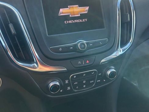 Used 2024 Chevrolet Equinox LT image 12