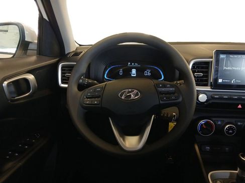 New 2026 Hyundai Venue SE FWD image 12