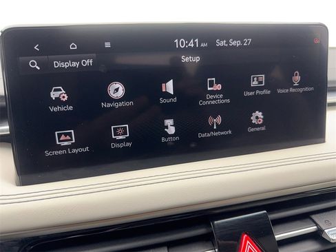 Used 2025 Genesis G70 2.5T image 65