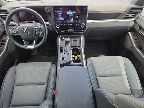 New 2026 Lexus GX 550 AWD/4WD image 8