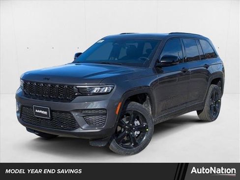 New 2025 Jeep Grand Cherokee Altitude image 1