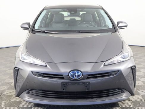 Used 2019 Toyota Prius XLE image 2