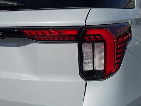 New 2026 Ford Explorer Active image 6