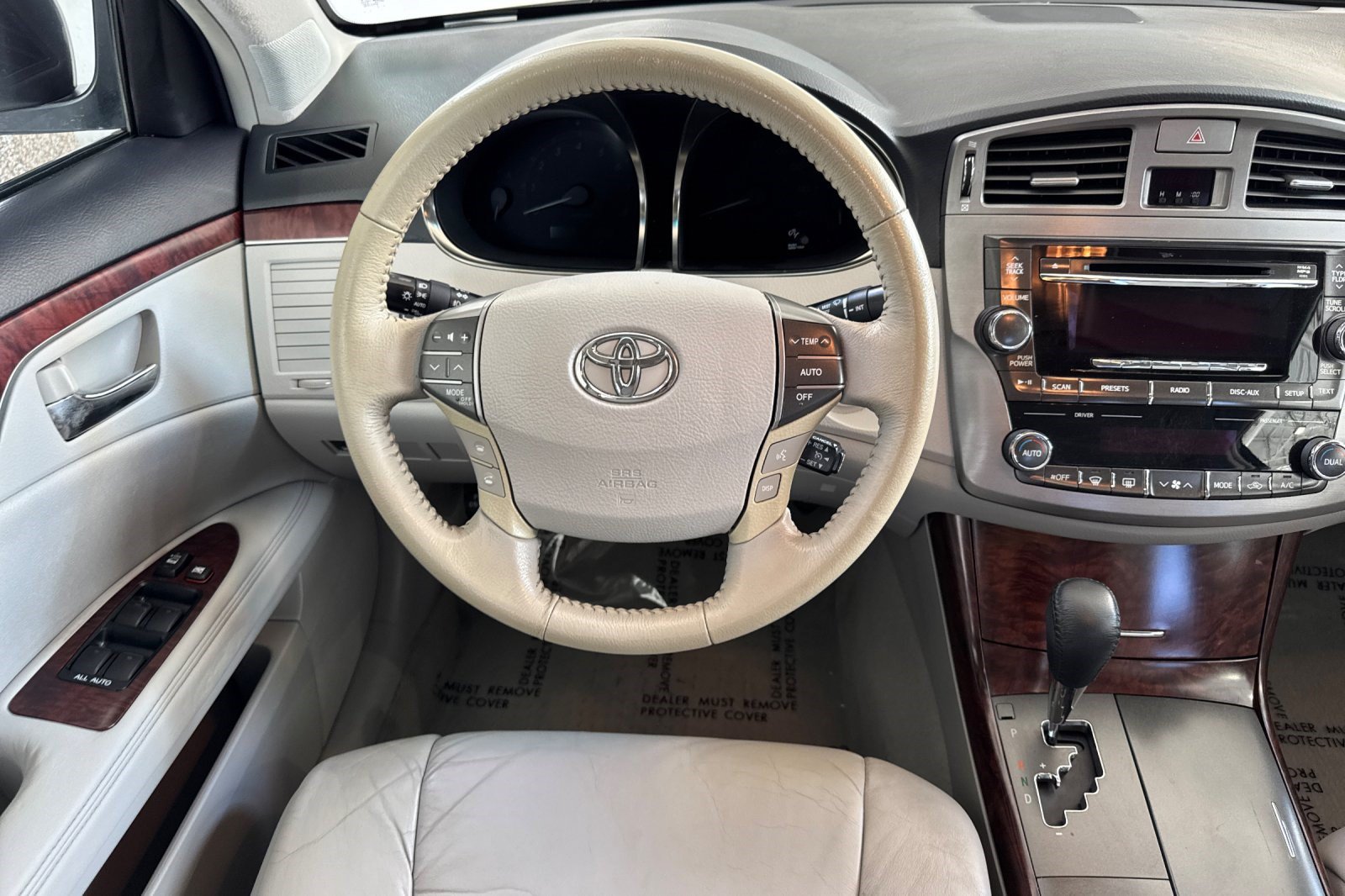 Used 2012 Toyota Avalon FWD image 18