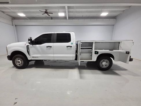 Used 2024 Ford F250 XL AWD/4WD image 4