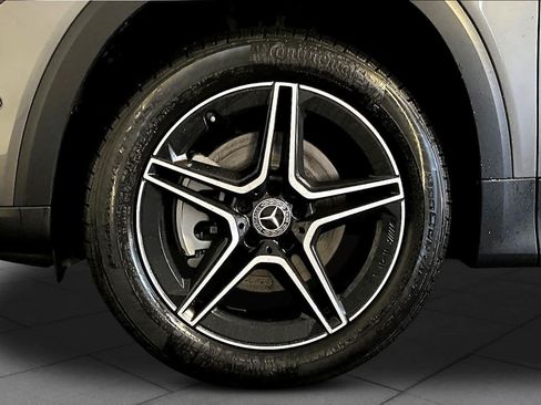 New 2026 Mercedes-Benz GLB 250 4MATIC image 17