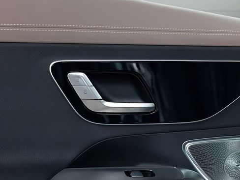 Used 2023 Mercedes-Benz EQE 350+ 4MATIC Sedan image 48