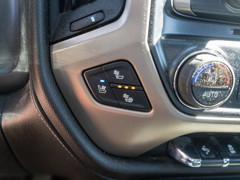Used 2017 GMC Sierra 2500 Denali w/ Suspension Package, Off-Road AWD/4WD image 24