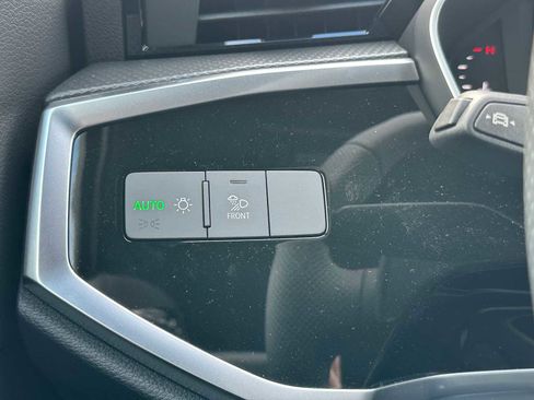 New 2025 Audi Q3 2.0T Premium Plus image 30