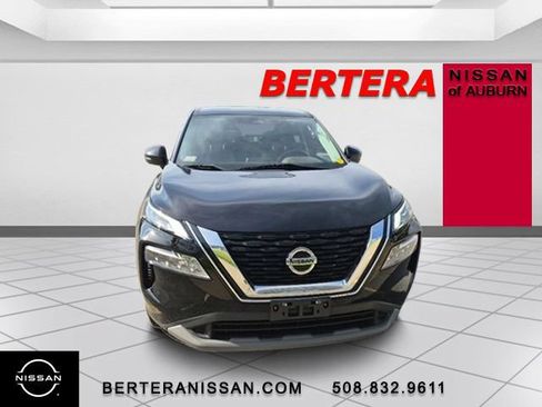 Used 2021 Nissan Rogue SV AWD/4WD image 3