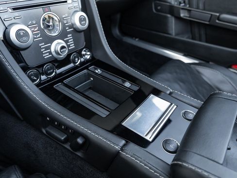 Used 2010 Aston Martin DBS Volante image 44