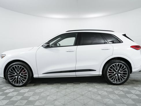 Used 2025 Audi SQ5 Premium Plus image 4