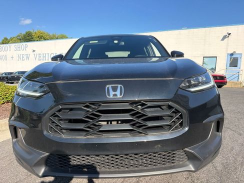 Used 2024 Honda HR-V Sport image 17