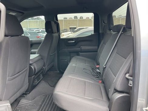 Used 2023 Chevrolet Silverado 1500 Custom image 12