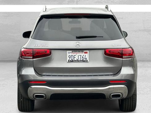 Certified 2022 Mercedes-Benz GLB 250 4MATIC image 5