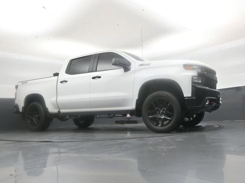 Used 2022 Chevrolet Silverado 1500 Custom Trail Boss AWD/4WD image 37