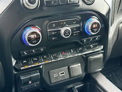 Used 2019 GMC Sierra 1500 SLT w/ SLT Premium Plus Package image 14