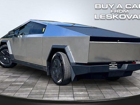 Used 2025 Tesla Cybertruck AWD Crew Cab image 2