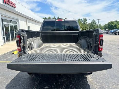Used 2024 RAM 1500 Laramie AWD/4WD image 17