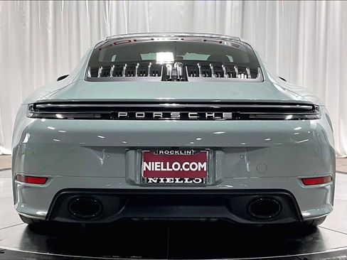 Used 2025 Porsche 911 Carrera image 9