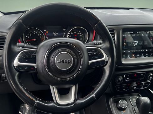 Used 2018 Jeep Compass Trailhawk w/ Leather Interior Group image 14