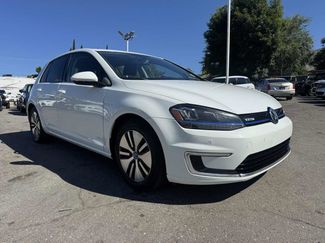 Used 2015 Volkswagen e-Golf SEL Premium image 1