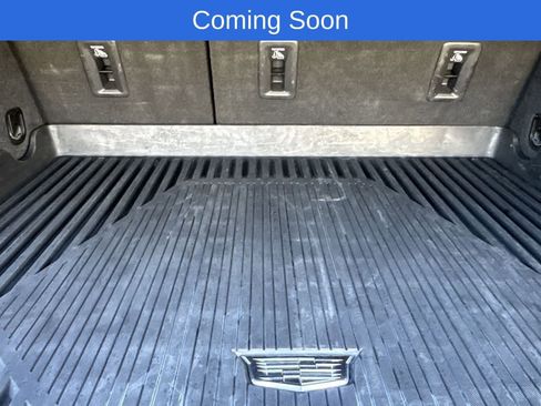 Used 2020 Cadillac XT4 Premium Luxury w/ Cold Weather Package image 31