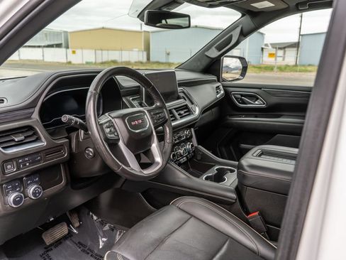 Used 2022 GMC Yukon XL SLT w/ SLT Premium Package AWD/4WD image 20